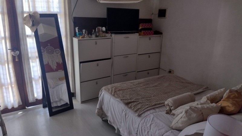 Casa en Venta con lote de 10 x 60 en calle 69 entre 1 y 2