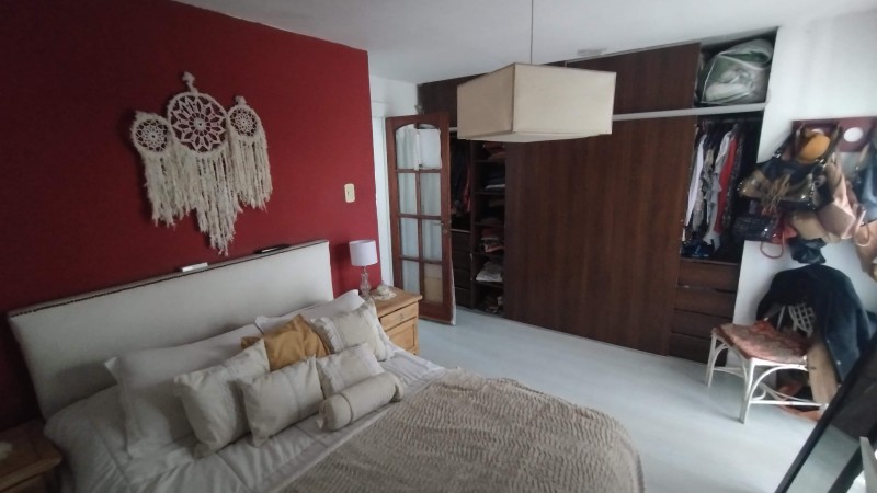 Casa en Venta con lote de 10 x 60 en calle 69 entre 1 y 2