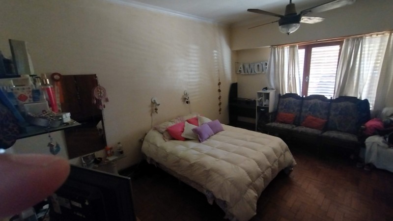 Casa en Venta con lote de 10 x 60 en calle 69 entre 1 y 2