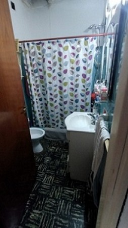 Casa en Venta con lote de 10 x 60 en calle 69 entre 1 y 2