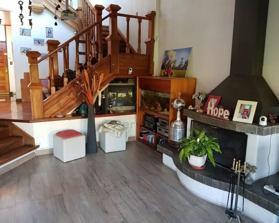Casa en Venta en City Bell La Plata Detalles de Categoria
