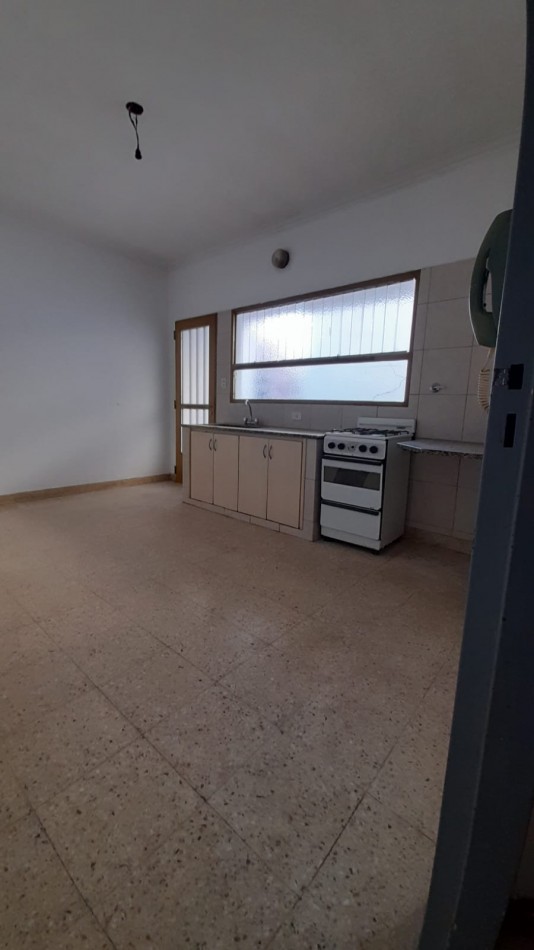 Departamento en Alquiler de dos dormitorios en zona facultades del bosque de la Ciudad de La Plata 