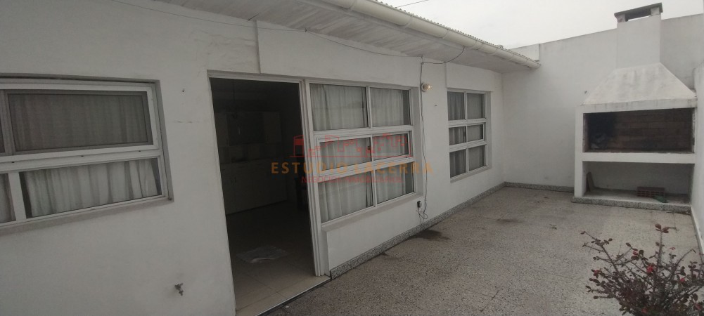 Casa en Propiedad Horizontal en Venta en la Localidad de Los Hornos La Plata