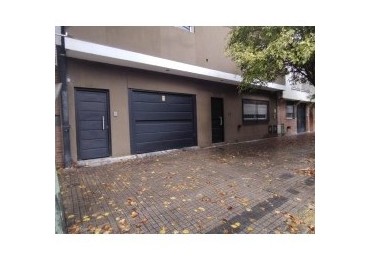 Casa en Alquiler en Barrio Norte de La plata con piscina